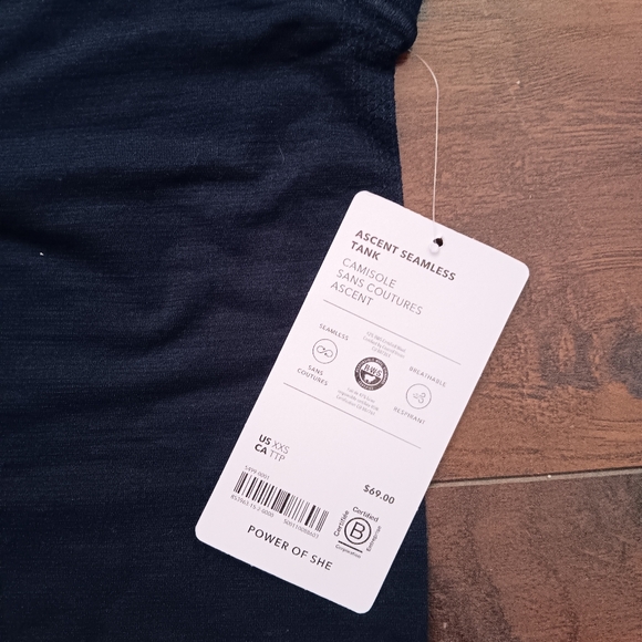 NWT ATHLETA SEAMLESS TANK. CAMISOLE. SIZE XXS. NAVY BLUE - Picture 6 of 7